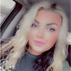 Meet your Posher, Macy